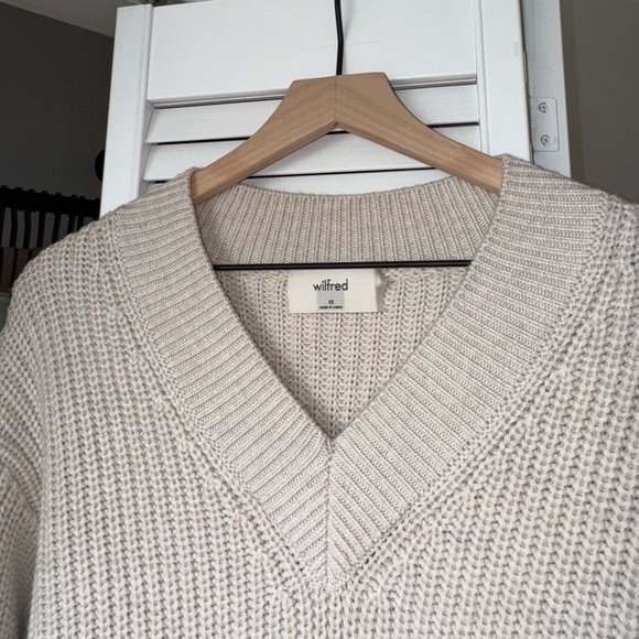 Aritzia Wilfred ‘Belize Sweater’ in Cream - Picture 3 of 8